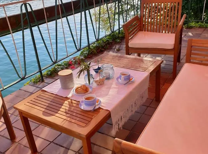 Dashausamsee 度假居 *